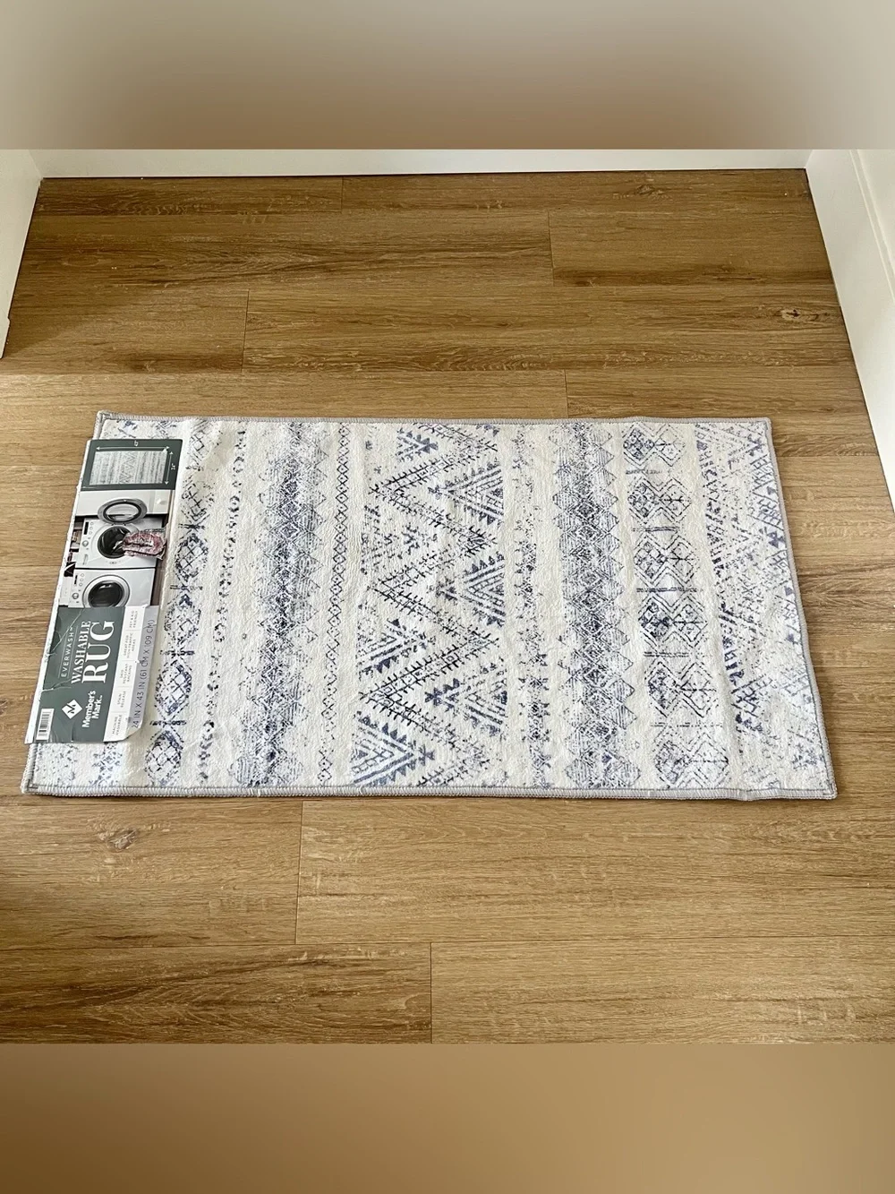 NWT Member's Mark Everwash Washable Accent Rug, 2'x 3'7